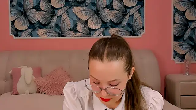 Snapshot of SYDNEY_DIAMONDS chatting on 04-04-26, 03:53 SYDNEY DIAMONDS online show from 04-04-26, 03:53