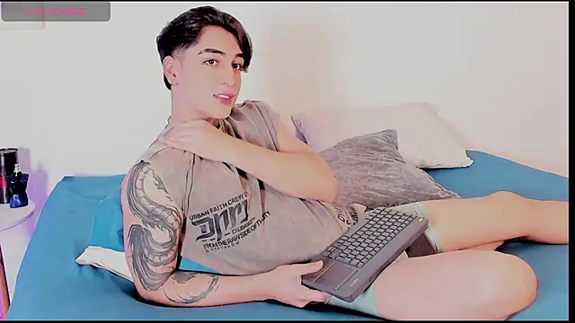 Thiago angel online show from 05-12-26, 02:30