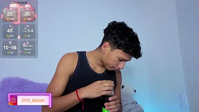 ETTE MOON online show from 04-19-26, 04:34