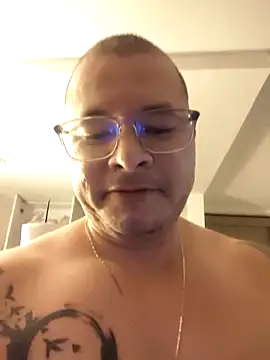 Snapshot of Alton_Mason chatting on 04-03-26, 02:09 Alton Mason online show from 04-03-26, 02:09