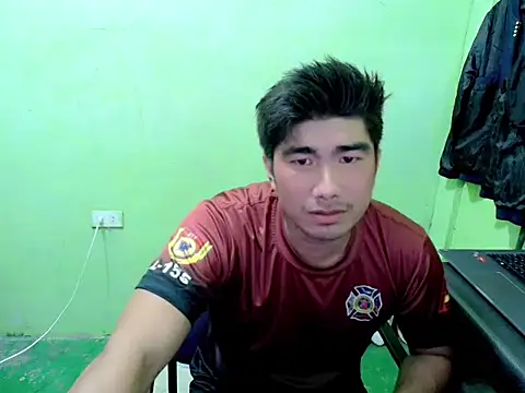 Hunkfireman online show from 04-13-26, 01:33