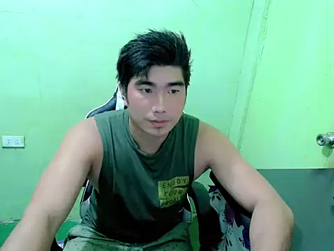 Hunkfireman online show from 06-30-26, 01:06