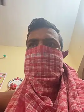 Snapshot of Rahul_the_playboy chatting on 04-03-26, 06:11 Rahul the playboy online show from 04-03-26, 06:11