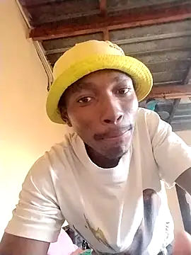 Snapshot of alphamale25 chatting on 04-04-26, 03:31 alphamale25 online show from 04-04-26, 03:31