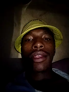 Snapshot of alphamale25 chatting on 04-05-26, 06:38 alphamale25 online show from 04-05-26, 06:38