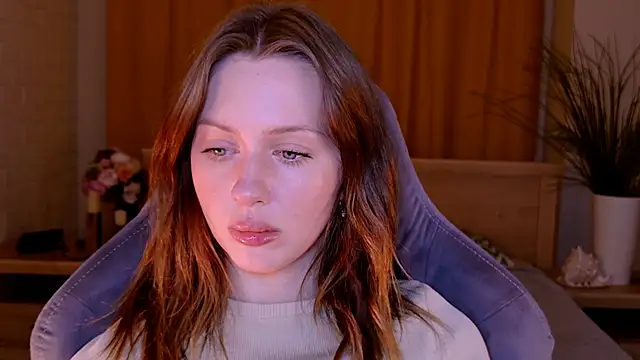 Snapshot of MeganClapp chatting on 04-27-26, 05:27 MeganClapp online show from 04-27-26, 05:27