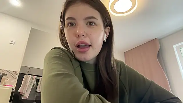 Snapshot of Meryblanks chatting on 04-10-26, 09:14 Meryblanks online show from 04-10-26, 09:14