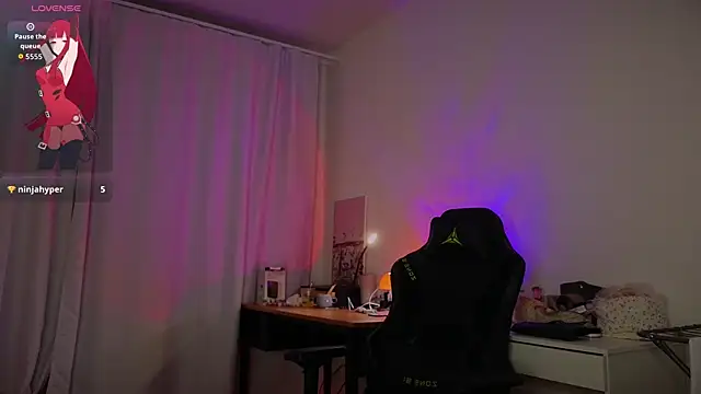 lillly meow  online show from 04-27-26, 08:51