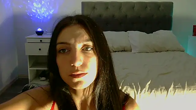 Snapshot of petitebelu chatting on 05-04-26, 11:45 petitebelu online show from 05-04-26, 11:45