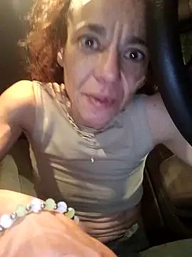 Snapshot of vanisofy86 chatting on 04-05-26, 10:40 vanisofy86 online show from 04-05-26, 10:40