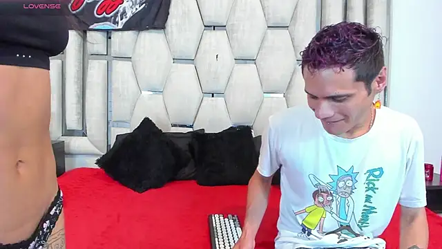 Snapshot of karlaandmatt chatting on 06-28-26, 01:44 karlaandmatt online show from 06-28-26, 01:44