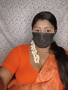 Romantic Woman online show from 07-18-26, 06:23