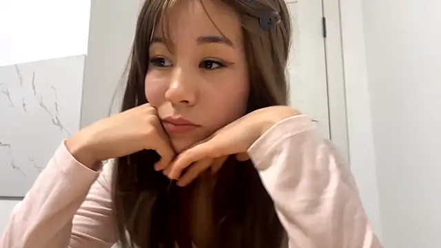 Snapshot of fengxicolombia chatting on 04-04-26, 05:10 fengxicolombia online show from 04-04-26, 05:10