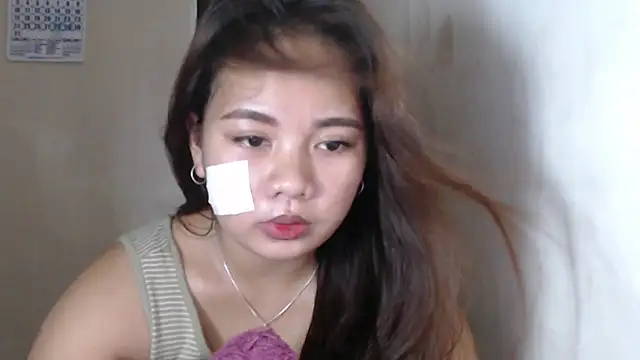 Snapshot of asianmiya08 chatting on 05-21-26, 03:35 asianmiya08 online show from 05-21-26, 03:35