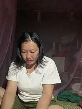 Snapshot of candy-beo chatting on 04-11-26, 02:32 candy-beo online show from 04-11-26, 02:32