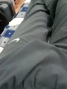 minkzz0 online show from 04-14-26, 02:01