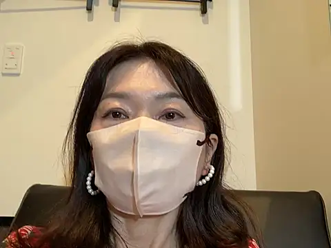 Snapshot of lemonade_madame chatting on 06-27-26, 10:20 lemonade madame online show from 06-27-26, 10:20