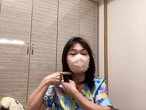 Snapshot of lemonade_madame chatting on 07-20-26, 01:13 lemonade madame online show from 07-20-26, 01:13