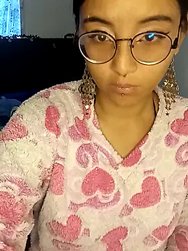 Snapshot of kitsune_nyoko chatting on 04-06-26, 10:54 kitsune nyoko online show from 04-06-26, 10:54