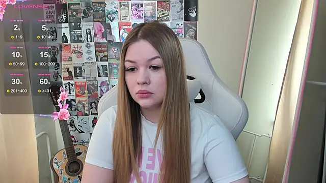 AmeliePeach online show from 05-04-26, 06:20
