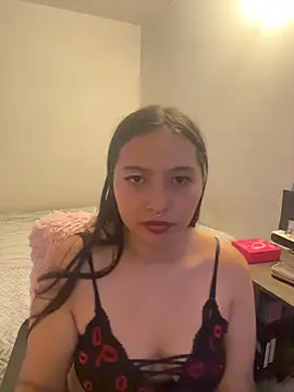 Snapshot of Kiim_2026 chatting on 04-06-26, 11:05 Kiim 2026 online show from 04-06-26, 11:05