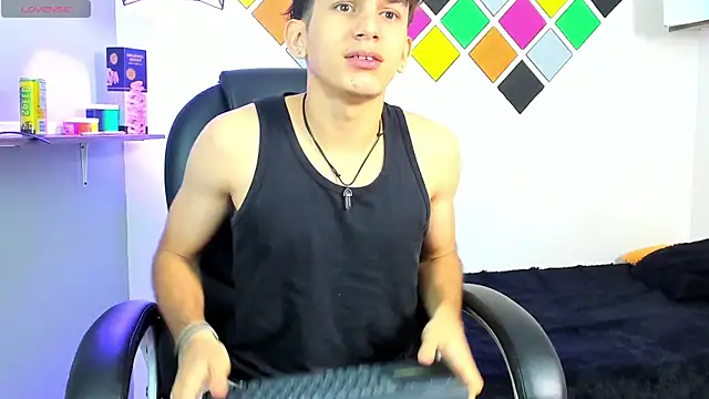Snapshot of billy_wild chatting on 07-12-26, 11:45 billy wild online show from 07-12-26, 11:45