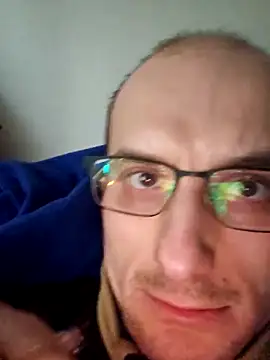 UpbeatXiphias online show from 04-09-26, 03:39