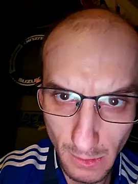 UpbeatXiphias online show from 04-11-26, 04:22