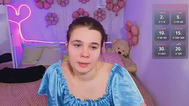 Snapshot of Kacey_Love chatting on 04-18-26, 06:06 Kacey Love online show from 04-18-26, 06:06