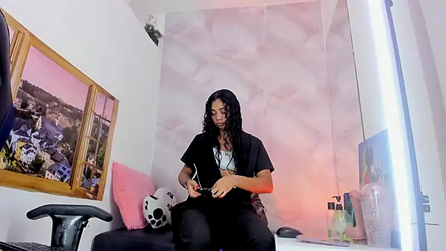 EllyBloom online show from 06-15-26, 01:13