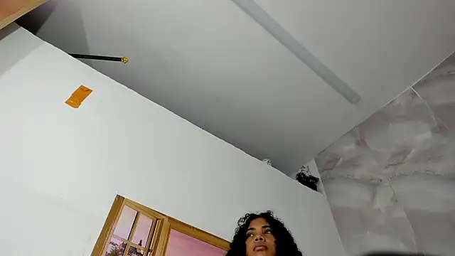 EllyBloom online show from 06-25-26, 01:04
