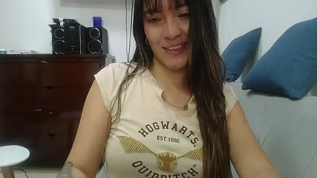 hannajonnes1 online show from 04-21-26, 12:00