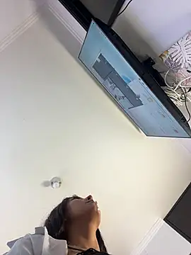 Snapshot of Melody_lanee chatting on 04-13-26, 11:48 Melody lanee online show from 04-13-26, 11:48