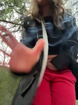 vanessa anne online show from 04-17-26, 04:32