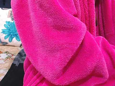 Snapshot of ChocolateClitt chatting on 04-07-26, 12:38 ChocolateClitt online show from 04-07-26, 12:38