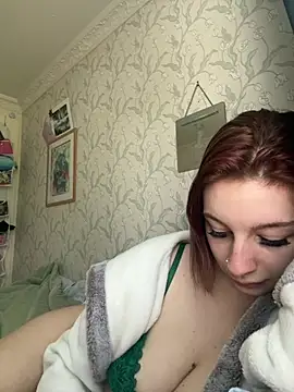 Snapshot of Chelssweetx chatting on 04-16-26, 01:45 Chelssweetx online show from 04-16-26, 01:45