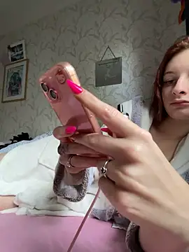 Snapshot of Chelssweetx chatting on 04-18-26, 01:37 Chelssweetx online show from 04-18-26, 01:37