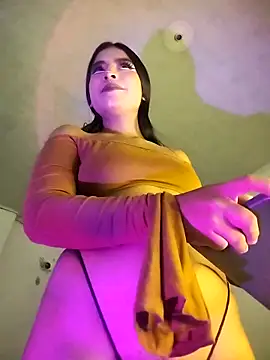 Snapshot of CaticaaSquirtt1 chatting on 04-05-26, 06:49 CaticaaSquirtt1 online show from 04-05-26, 06:49