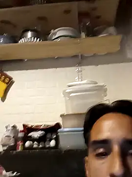 Snapshot of Garchat chatting on 04-05-26, 10:51 Garchat online show from 04-05-26, 10:51