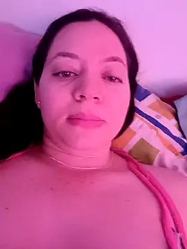 Miaesmeralda online show from 04-26-26, 01:31