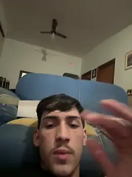 Snapshot of Dilofauro chatting on 04-06-26, 02:42 Dilofauro online show from 04-06-26, 02:42