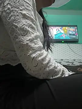 Snapshot of Taniya010 chatting on 04-06-26, 07:42 Taniya010 online show from 04-06-26, 07:42