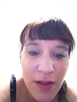 Snapshot of Maggie38 chatting on 06-01-26, 07:43 Maggie38 online show from 06-01-26, 07:43