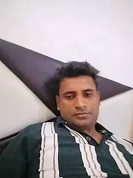 Snapshot of Faltu_Jijju chatting on 06-01-26, 03:52 Faltu Jijju online show from 06-01-26, 03:52