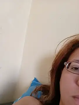 Snapshot of Nisrin_ay chatting on 07-14-26, 08:30 Nisrin ay online show from 07-14-26, 08:30