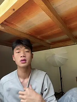 Snapshot of NV-1 chatting on 04-09-26, 07:25 NV-1 online show from 04-09-26, 07:25