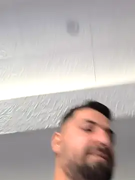 Snapshot of Attila2701 chatting on 04-06-26, 12:17 Attila2701 online show from 04-06-26, 12:17