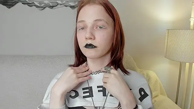 Snapshot of Irtanal chatting on 04-08-26, 02:28 Irtanal online show from 04-08-26, 02:28