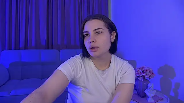 AdrianaToress online show from 05-08-26, 05:13