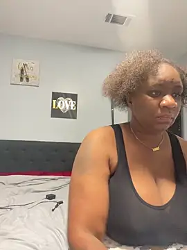 amberchill26 online show from 06-18-26, 02:43